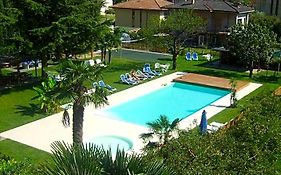 Villa Dina